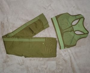 Seamless fabletics set